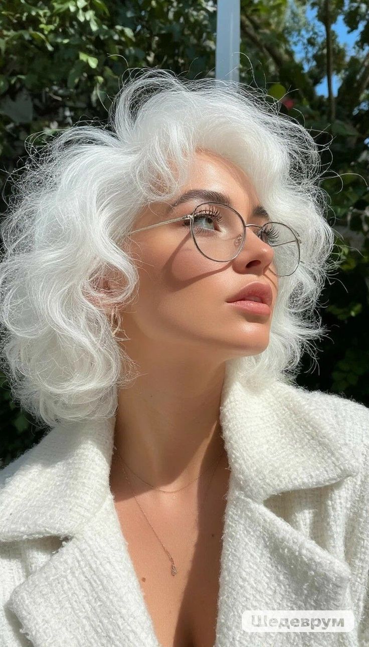 The Cloud Cut — Soft, Voluminous, and Everywhere This Season